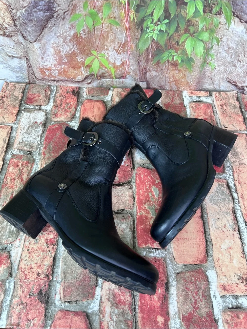 BLONDO Black Leather AquaProtect Watertight Shearling Lined Heeled Boots, 10